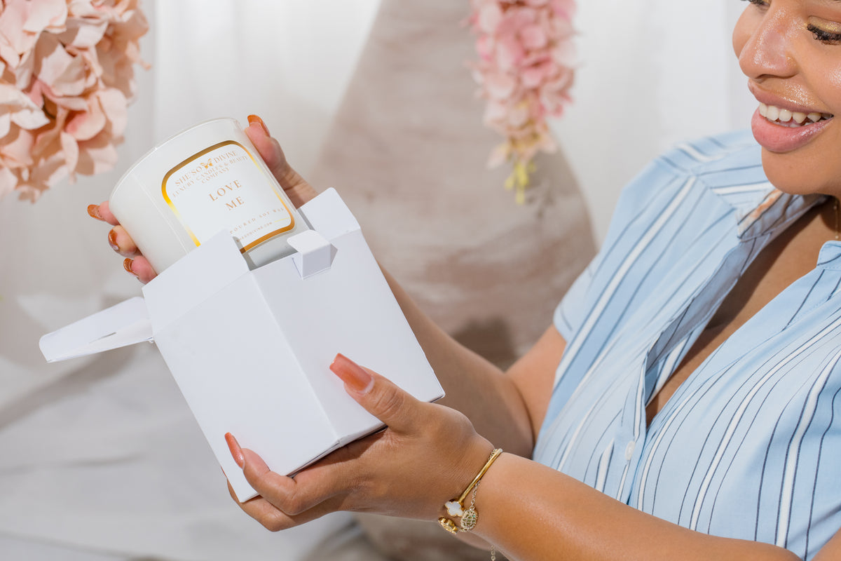Love Me Luxury Soy Candle | Pink Sands Sweet Feminine Scent
